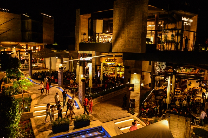The Backyard Hazmieh on Saturday Night